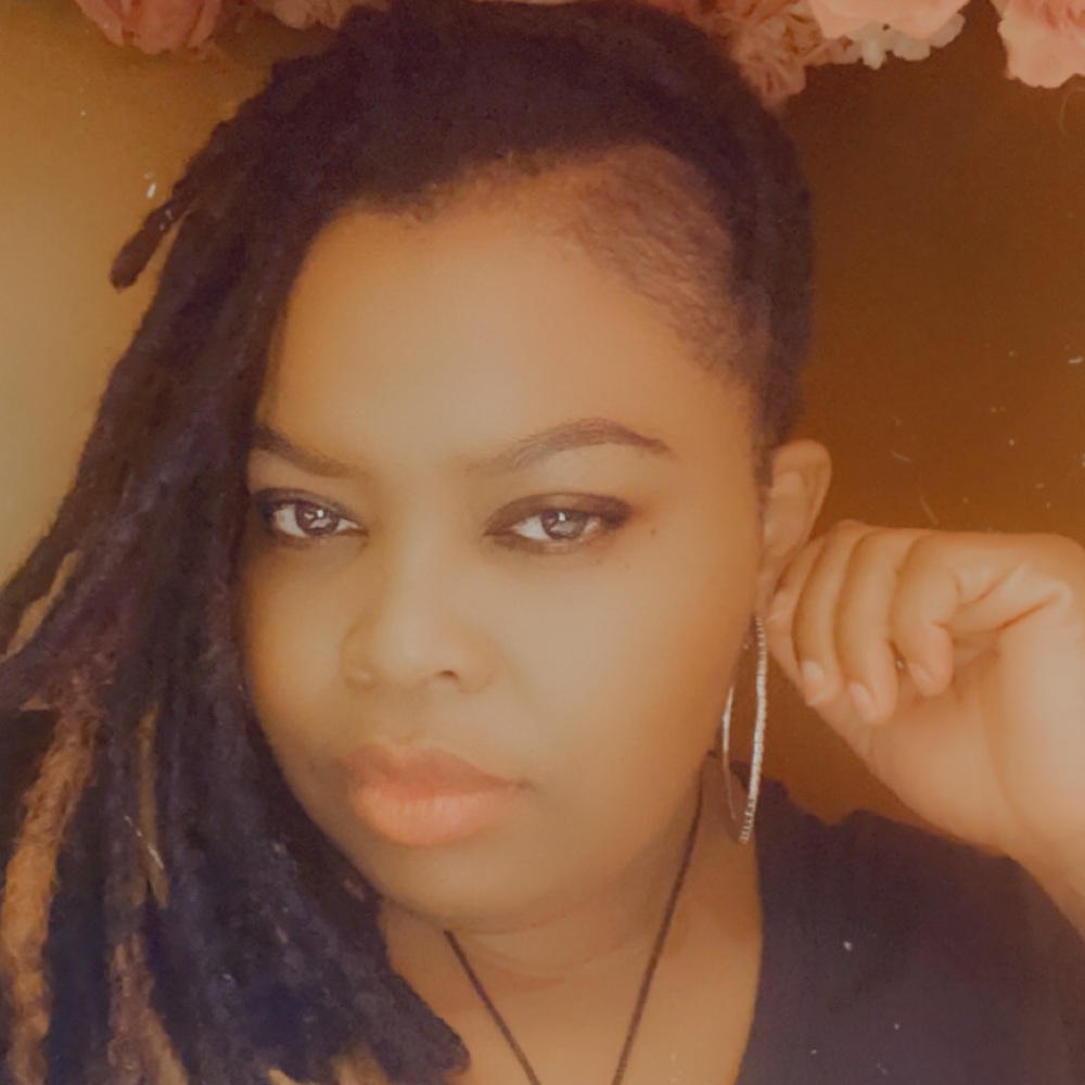 Meet your Posher, Timika